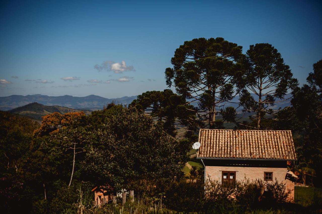 Sítio das Hortênsias Chalés Conceição do Ibitipoca Exterior foto